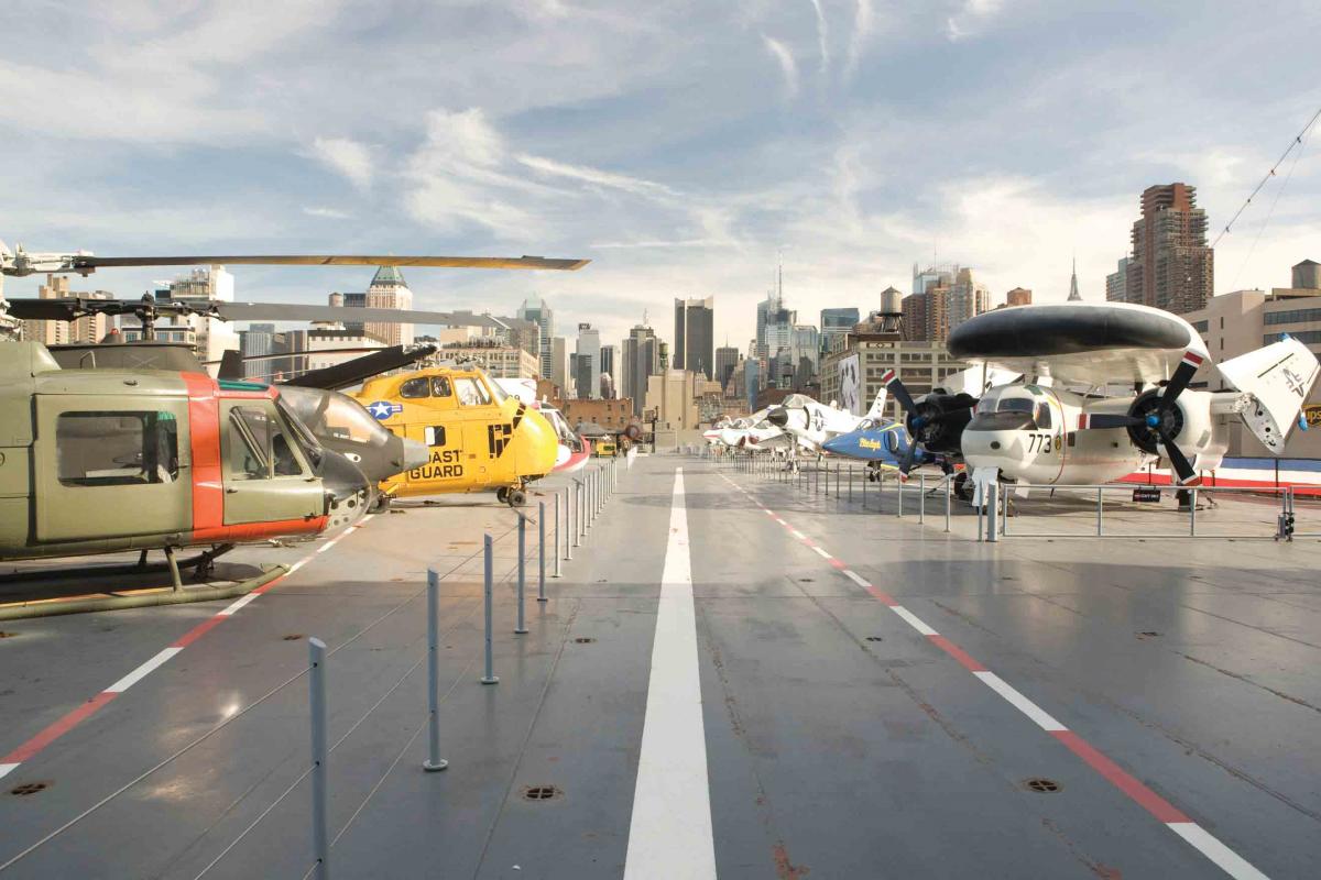 flight deck Intrepid