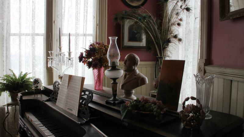 victorian parlor exhibit